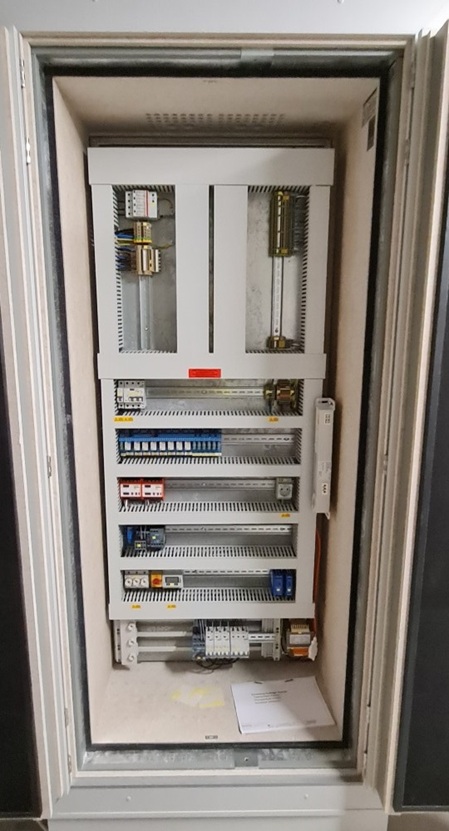 Celsion Brandschutzschrank inkl. Rack